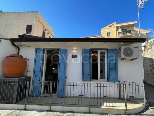 Appartamento in affitto a Sperone, Messina
