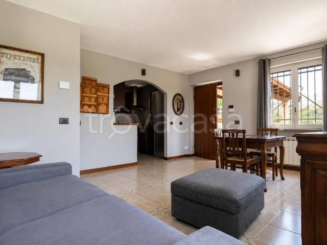 Appartamento in affitto a Mezzanego, Liguria