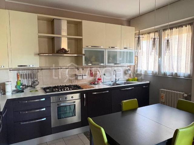 Appartamento in affitto a Municipio 9, Milano