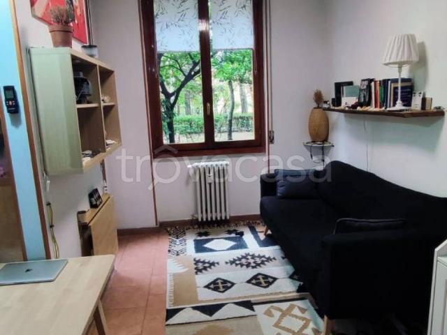 Appartamento in affitto a Municipio 9, Milano