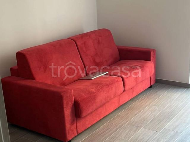 Appartamento in affitto a Municipio 9, Milano