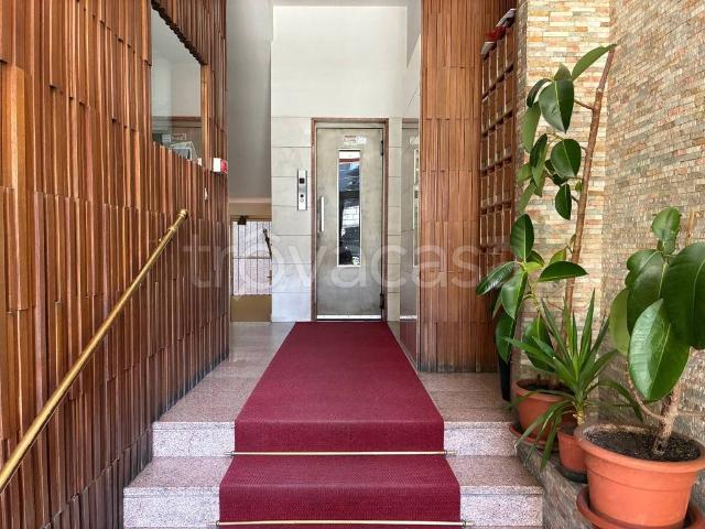 Appartamento in affitto a Municipio 6, Milano