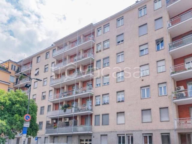 Appartamento in affitto a Municipio 9, Milano