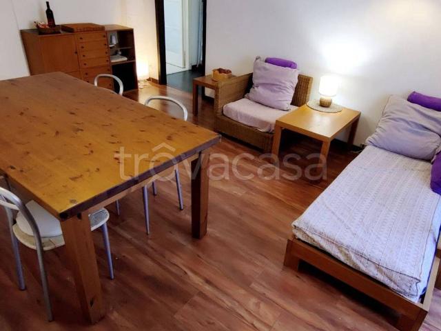 Appartamento in affitto a Municipio 4, Milano