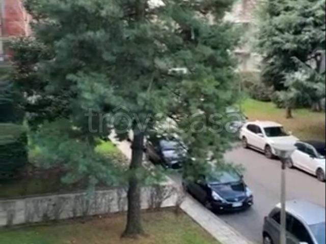 Appartamento in affitto a Municipio 2, Milano