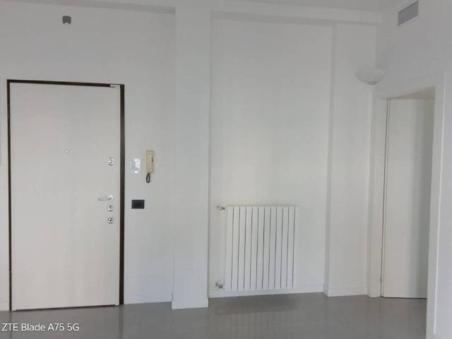 Appartamento in affitto a Municipio 2, Milano