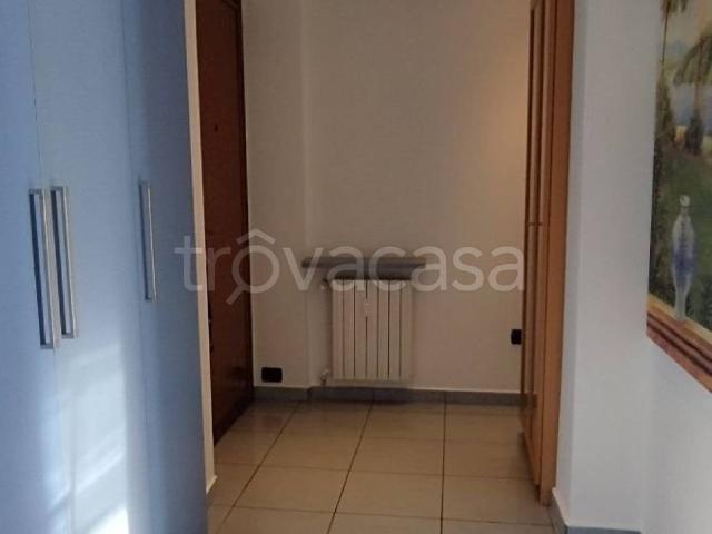 Appartamento in affitto a Municipio 4, Milano