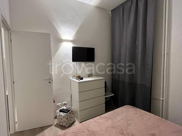 Appartamento in affitto a Municipio 9, Milano