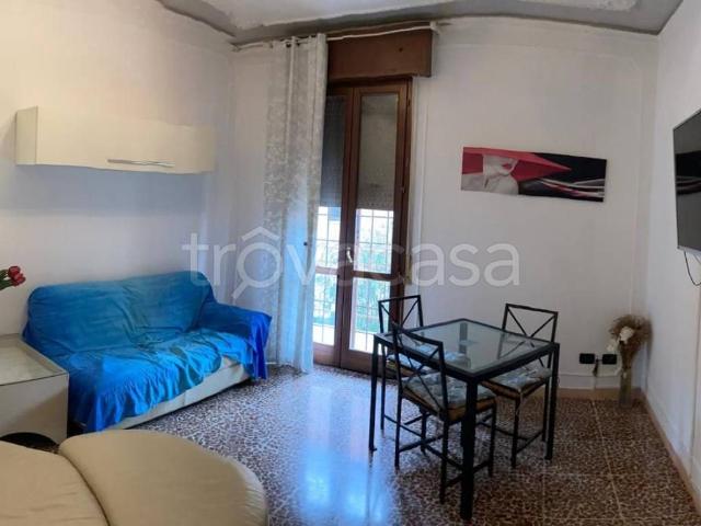 Appartamento in affitto a Rotonda, Modena