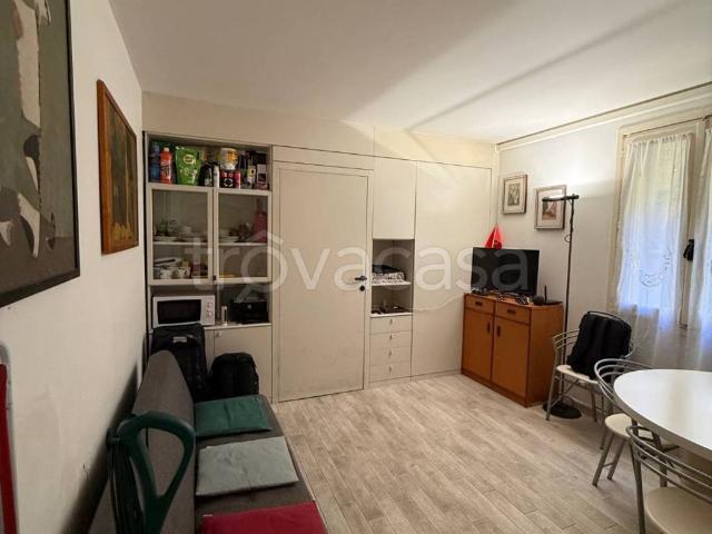 Appartamento in affitto a Centro Storico, Modena