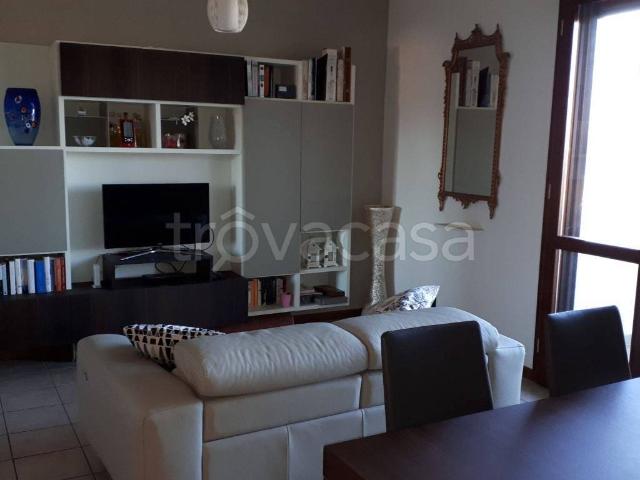 Appartamento in affitto a San Faustino-Madonnina-Quattroville, Modena