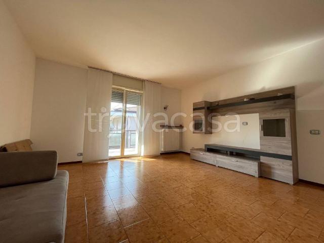 Appartamento in affitto a Montichiari, Lombardia