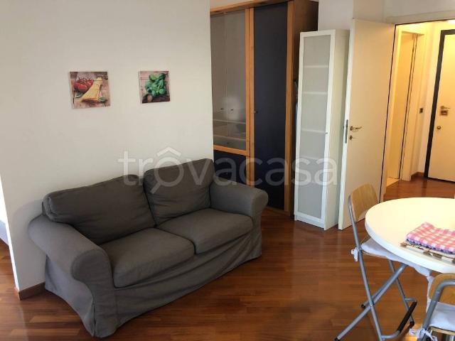Appartamento in affitto a Triante, Monza