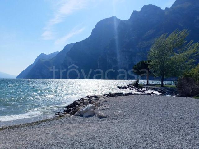 Appartamento in affitto a Comunità Alto Garda e Ledro, Nago