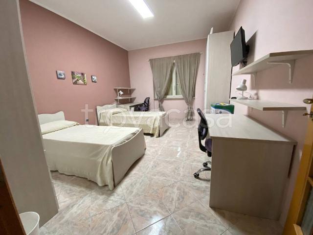 Appartamento in affitto a Municipalità 10, Campania