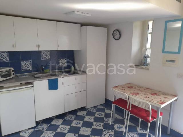 Appartamento in affitto a Coroglio, Campania
