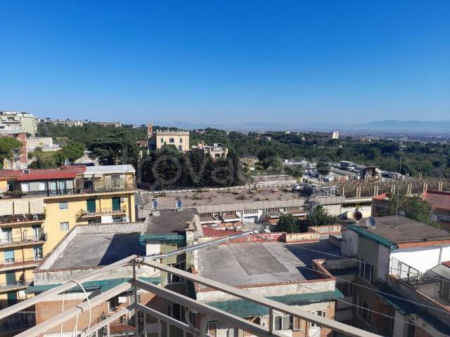 Appartamento in affitto a Municipalità 3, Campania