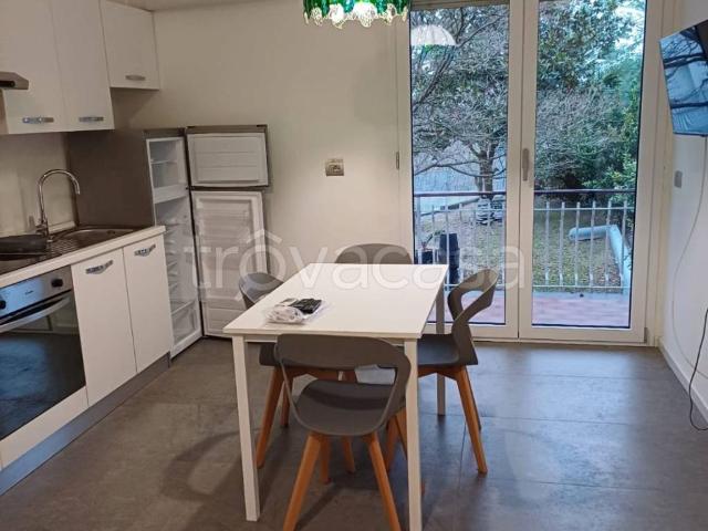 Appartamento in affitto a Nibionno, Lombardia
