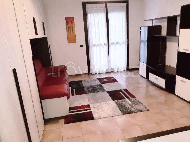 Appartamento in affitto a Castegnate, Castellanza