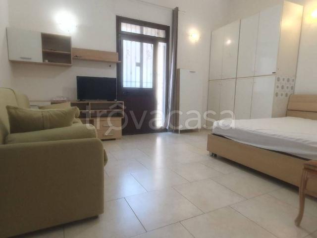 Appartamento in affitto a Quartiere Matteotti, Palermo