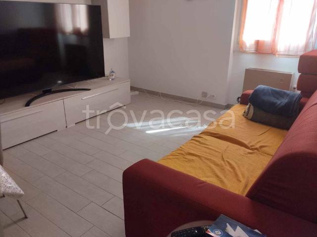 Appartamento in affitto a Crosione, Pavia