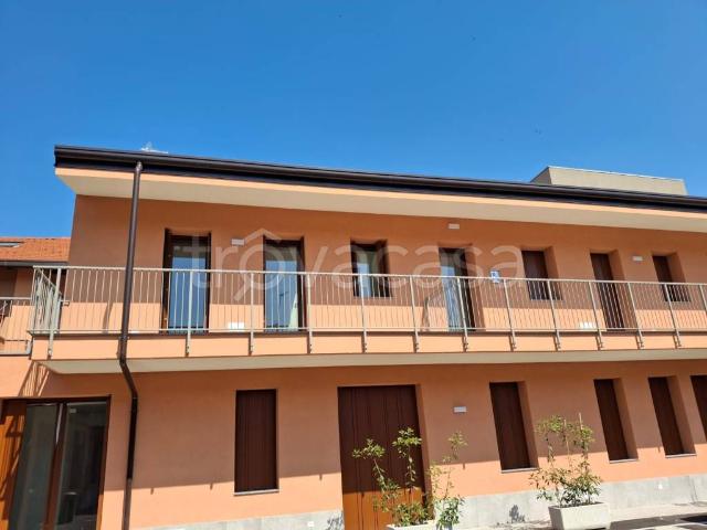 Appartamento in affitto a Pero
