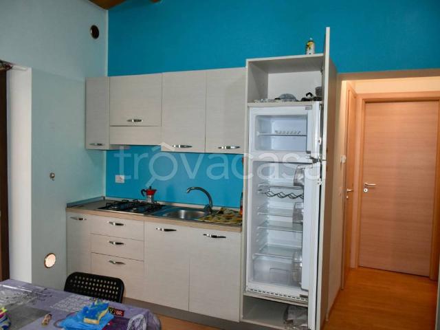 Appartamento in affitto a Casalotto, Piazza