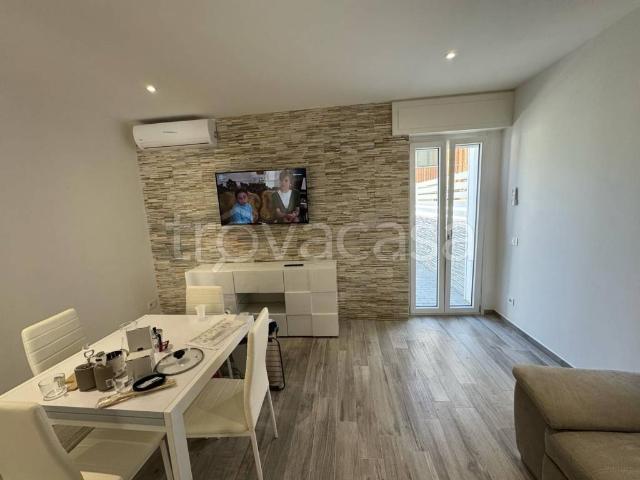 Appartamento in affitto a Torvajanica, Roma Capitale