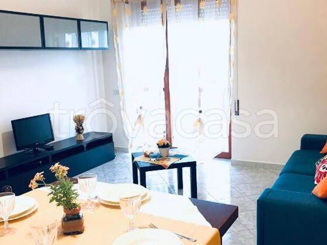 Appartamento in affitto a Laurentum, Roma Capitale
