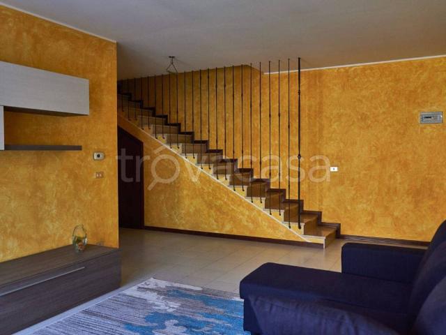 Appartamento in affitto a Rio, Ponte San Nicolò