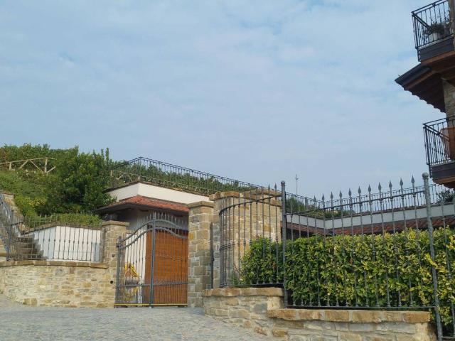 Appartamento in affitto a Pontida, Lombardia