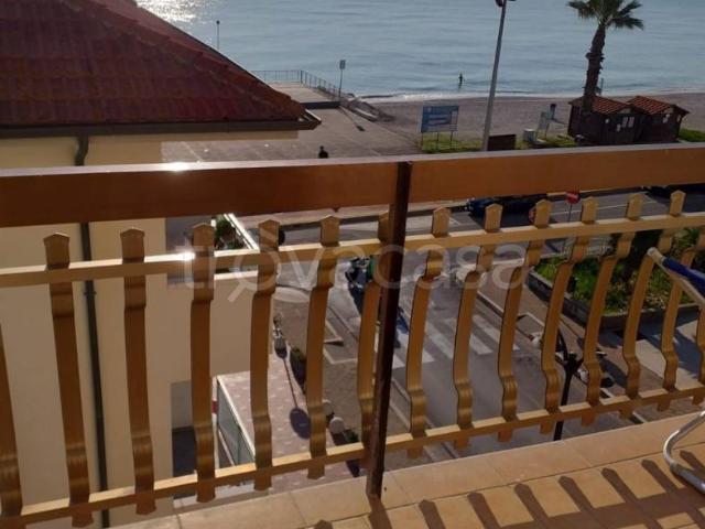 Appartamento in affitto a Faleriense, Marche