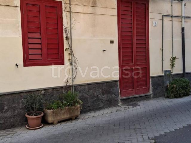 Appartamento in affitto a Randazzo, Sicilia