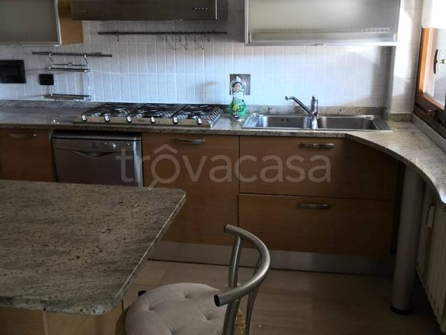 Appartamento in affitto a San Giacomo città, Re