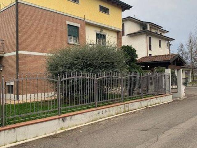 Appartamento in affitto a Sabbione, Re