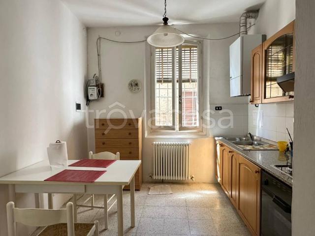 Appartamento in affitto a San Giacomo città, Re