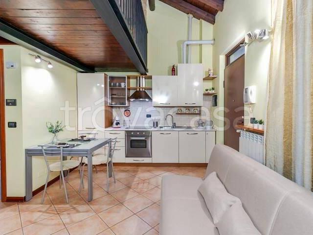 Appartamento in affitto a Rho, Lombardia