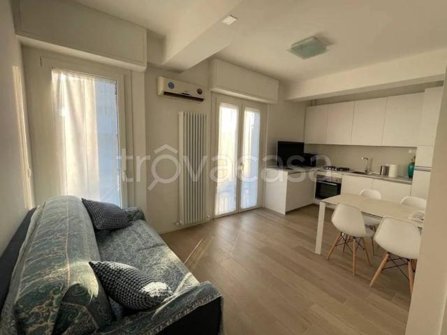 Appartamento in affitto a Riccione, Reggio Emilia