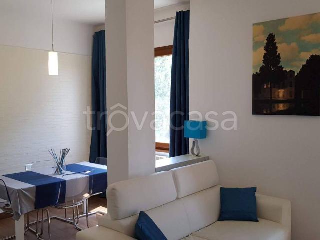 Appartamento in affitto a Spinaceto, Roma Capitale