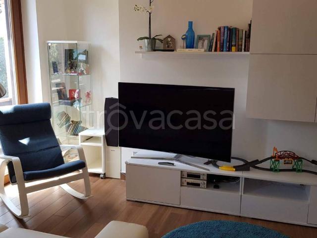 Appartamento in affitto a Spinaceto, Roma Capitale