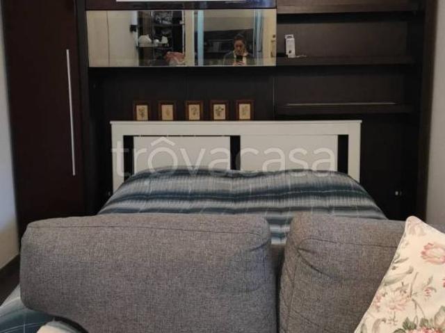 Appartamento in affitto a Mostacciano, Roma Capitale
