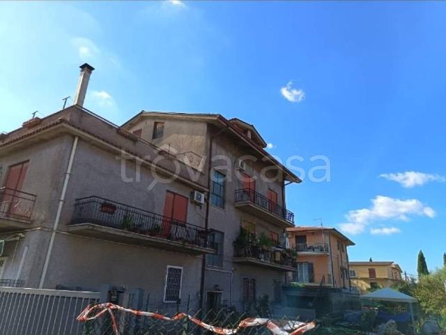 Appartamento in affitto a San Vittorino, Roma