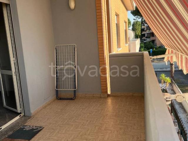 Appartamento in affitto a Ponte Linari, Roma Capitale