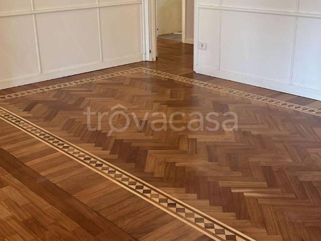 Appartamento in affitto a Municipio Roma IX, Roma Capitale