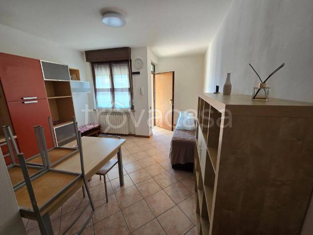 Appartamento in affitto a Villaggio Famiglia, Rovato