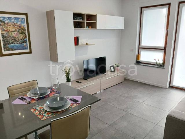 Appartamento in affitto a Valleambrosia, Rozzano