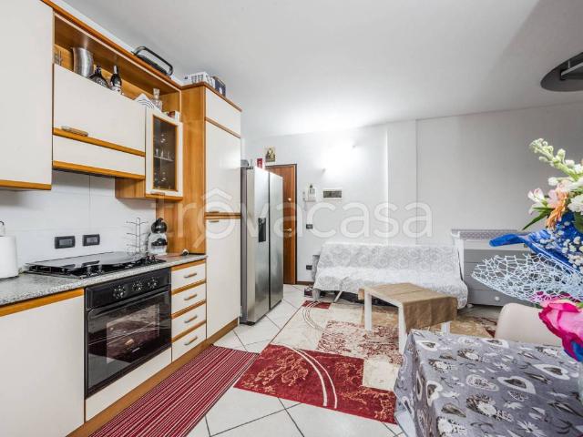 Appartamento in affitto a Tresinaro - Secchia, Re