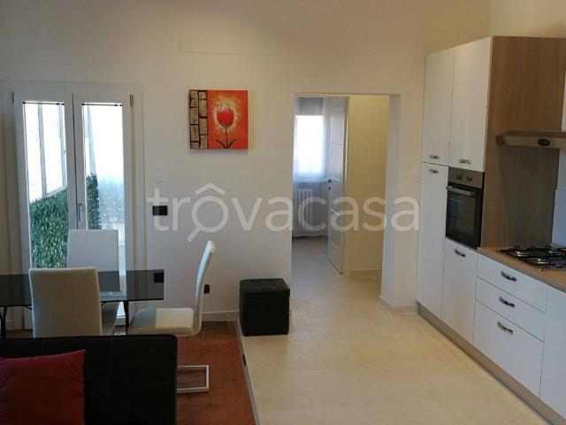 Appartamento in affitto a Tresinaro - Secchia, Re