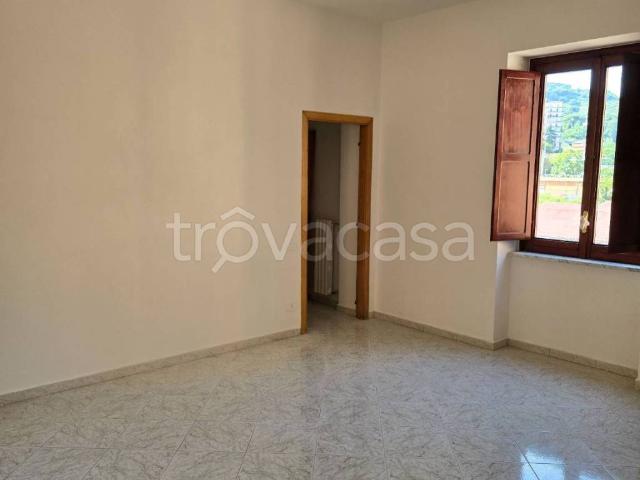 Appartamento in affitto a Fratte, Salerno