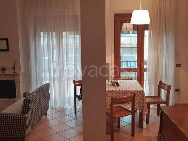 Appartamento in affitto a Salerno, Campania